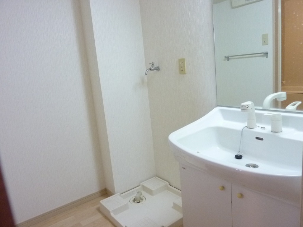 洗面設備　洗濯機置き場