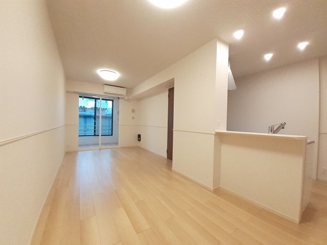 居室・リビング　居間です