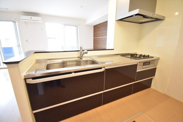 キッチン　同物件別室