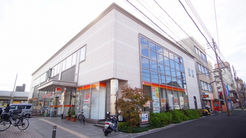 銀行　西日本シティ銀行折尾支店（銀行）まで412m