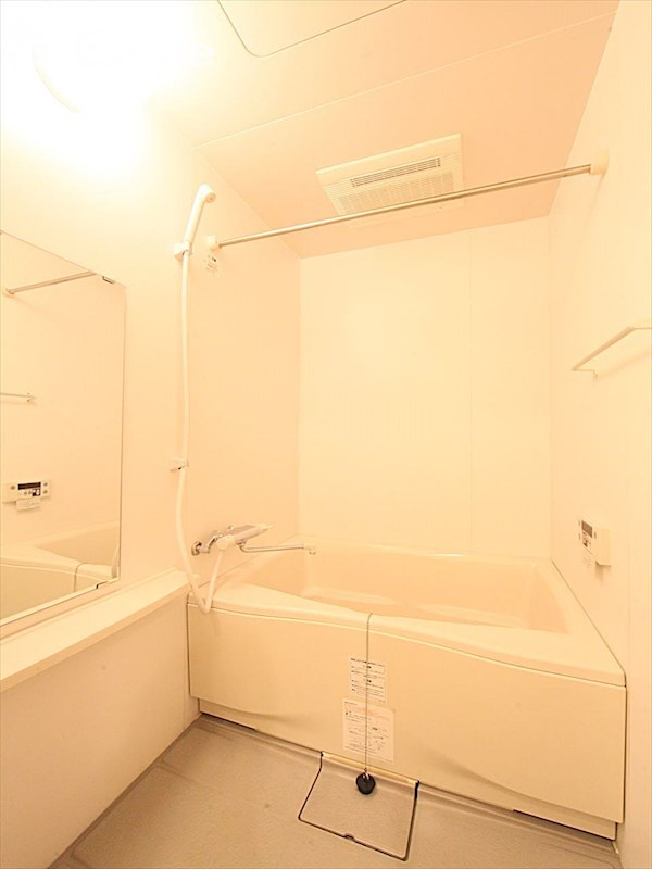 バス・シャワールーム　バスルーム