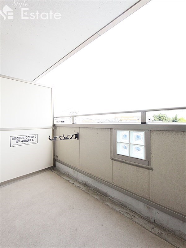 バルコニー　バルコニー