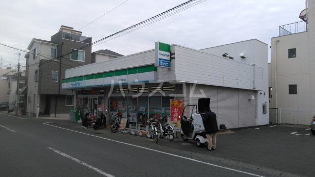 コンビニ　ファミリーマート横浜希望が丘店（コンビニ）まで68m