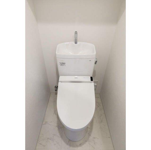 トイレ　■温水洗浄便座