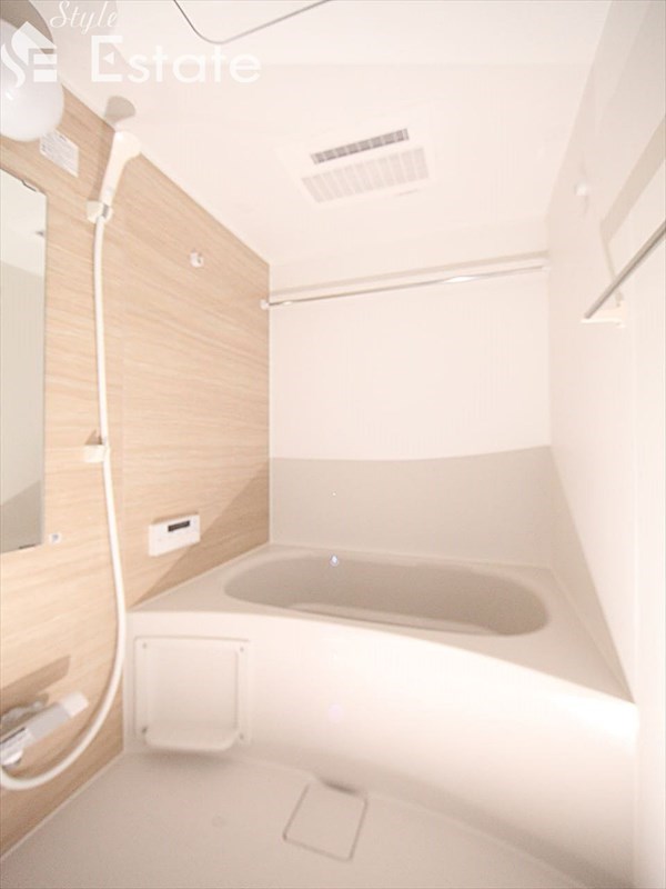 バス・シャワールーム　バスルーム