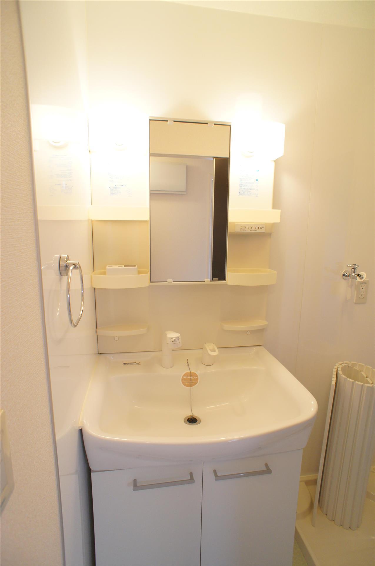 洗面設備　洗髪洗面化粧台