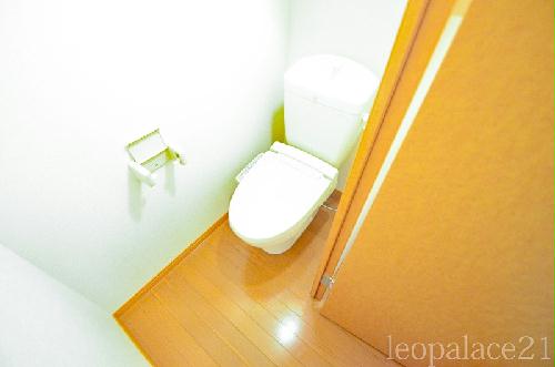 トイレ　同タイプの物件写真です。