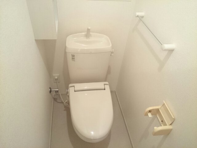 トイレ　ゆったりとした空間のトイレです