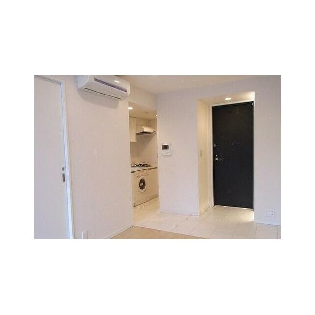 玄関　玄関　※2012年11月撮影