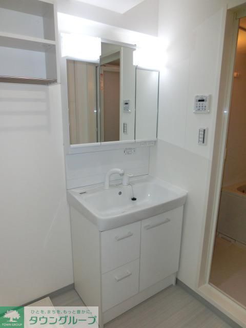 洗面設備　嬉しい独立洗面台