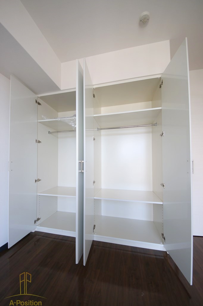 収納　本町橋タワー