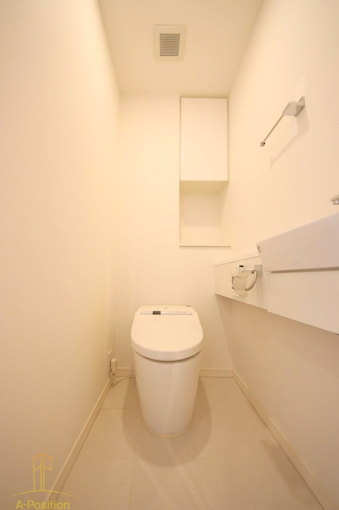 トイレ　本町橋タワー