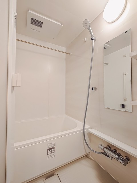 バス・シャワールーム　※写真は同タイプ住戸です。