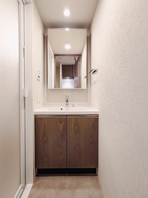 洗面設備　※写真は同タイプ住戸です。