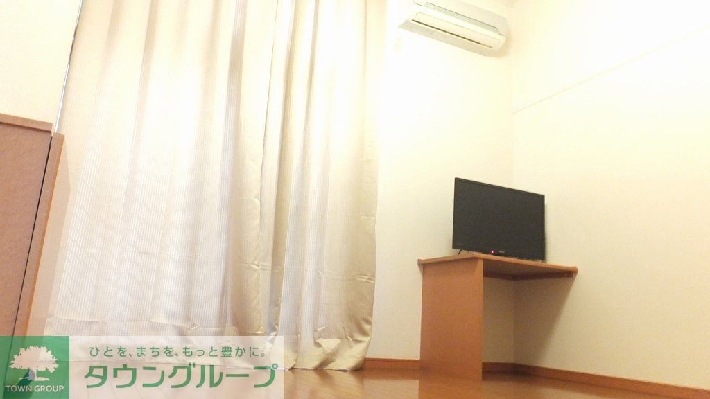 居室・リビング　1Fの床面は、フローリングです。