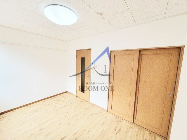 居室・リビング　洋室のお部屋です。