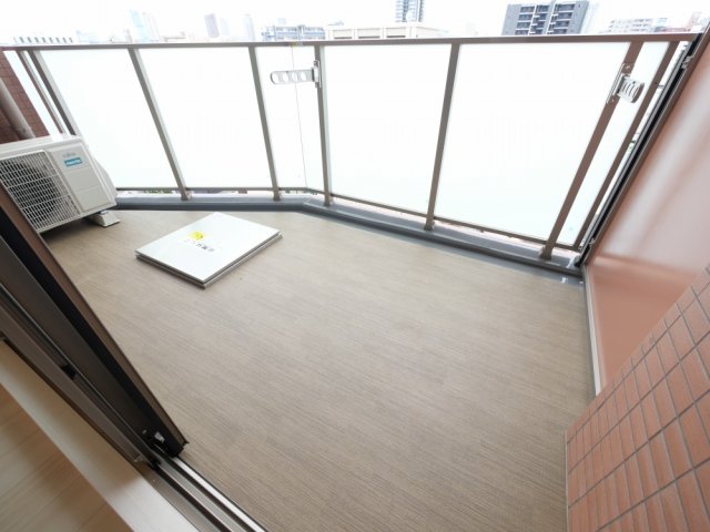 バルコニー　落ち着いた時間を過ごせるバルコニーです
