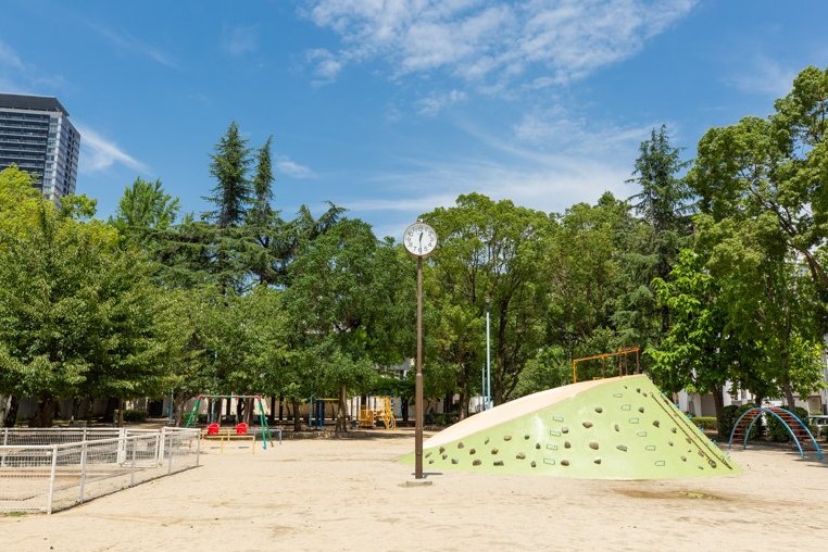 公園　東小橋公園（公園）まで582m