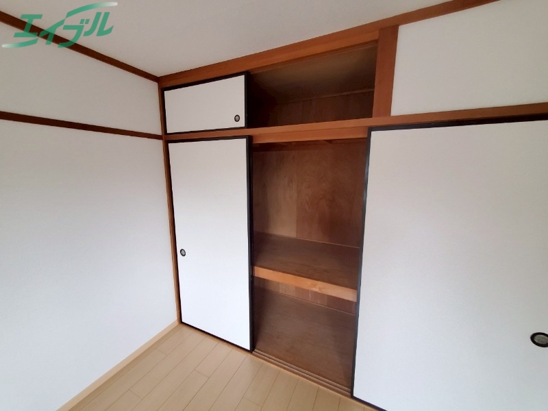 収納　同タイプ反転部屋