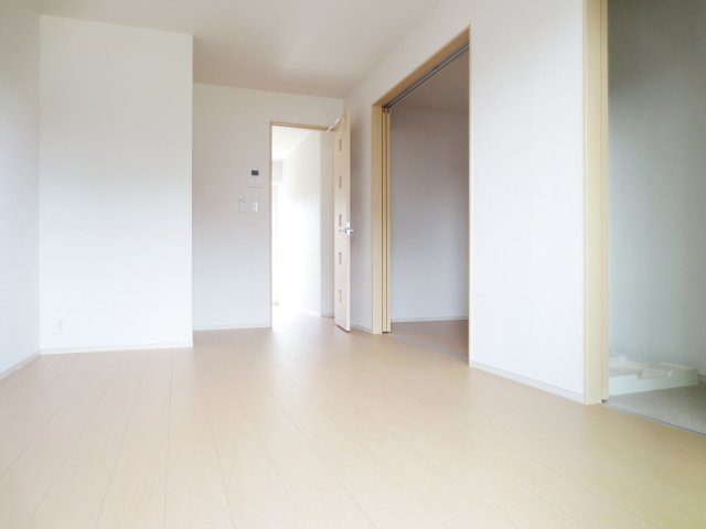 居室・リビング　別号室の参考写真です。