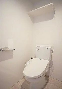 トイレ　別タイプ部屋　参考写真です