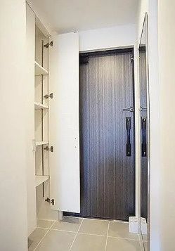 玄関　別タイプ部屋　参考写真です