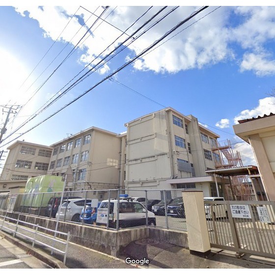 小学校　福岡市立弥永西小学校（小学校）まで375m