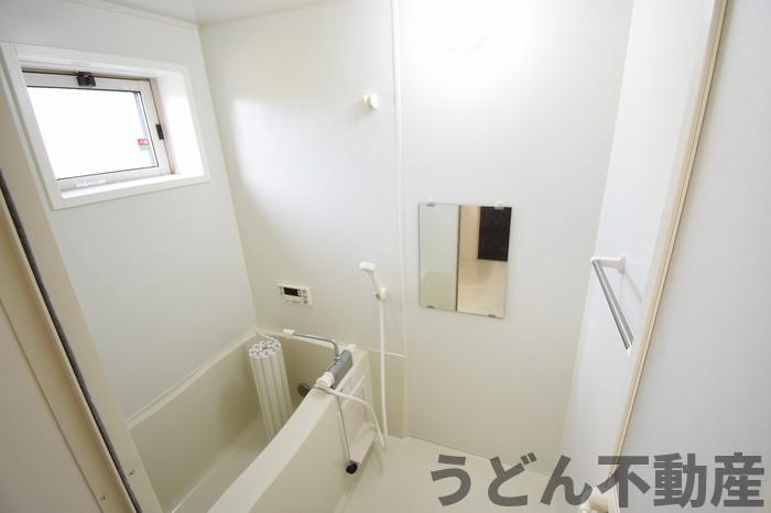 バス・シャワールーム　うどん県のお部屋探しはうどん不動産へ うどんちゃんとLINE