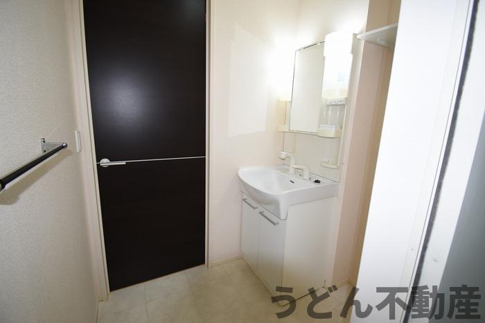 洗面設備　うどん県のお部屋探しはうどん不動産へ うどんちゃんとLINE