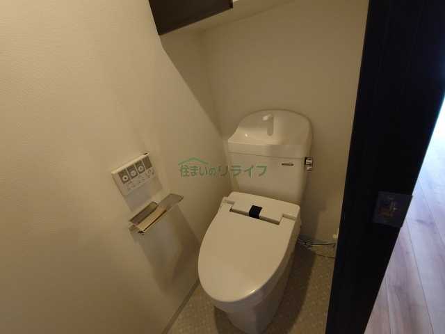 トイレ　反転タイプ参考写真