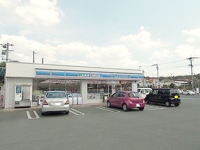 コンビニ　ローソン黒石店（コンビニ）まで500m