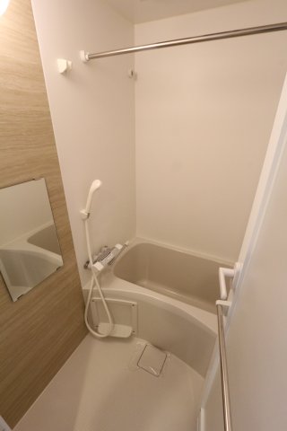 バス・シャワールーム　参考写真（同物件別部屋）