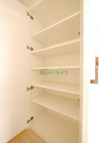 収納　Premier市谷薬王寺