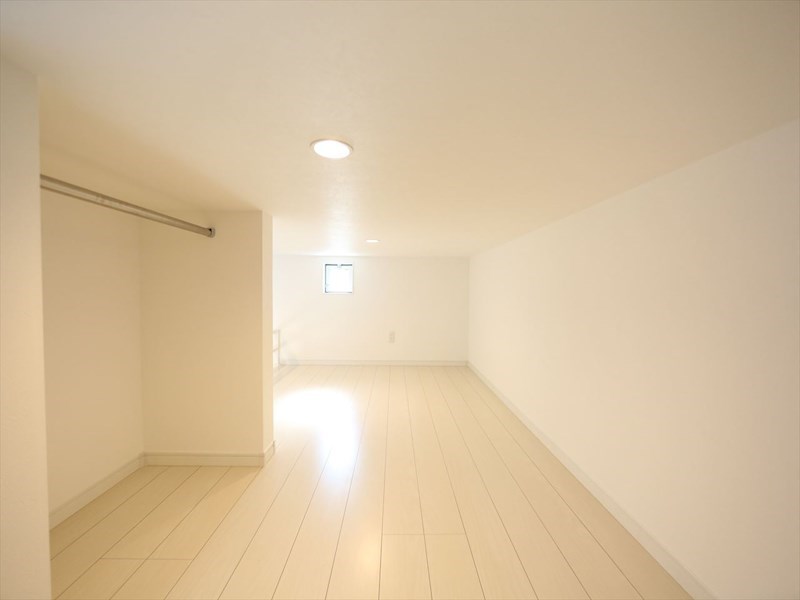 その他　ロフト5.6帖（収納としてもお部屋としても使えます）