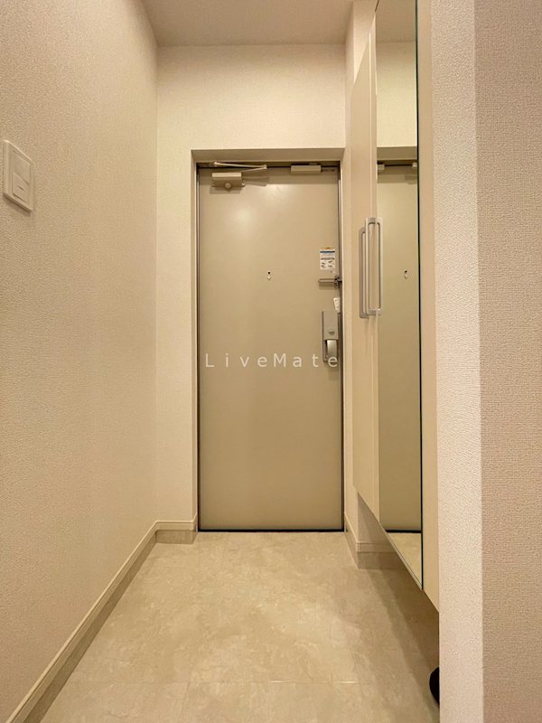 ヒカルサ神戸垂水山手の玄関写真