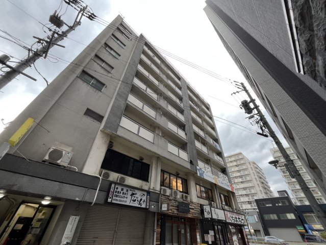 建物外観　万長ビル