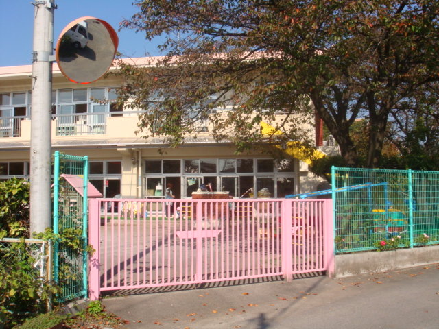 幼稚園・保育園　草花幼稚園（幼稚園・保育園）まで735m