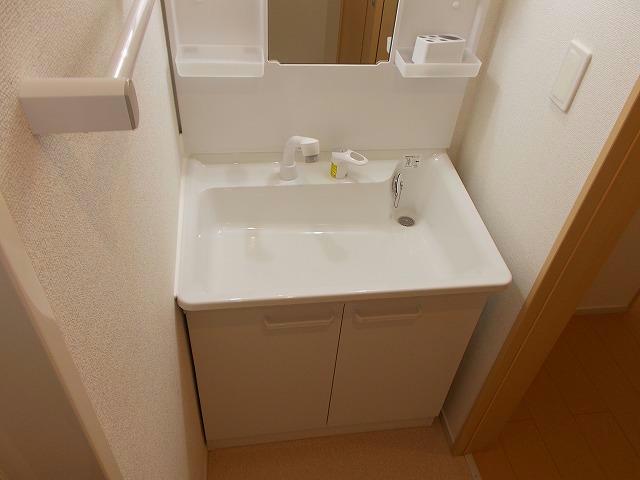 洗面設備　ラフレシール　Ｃ棟