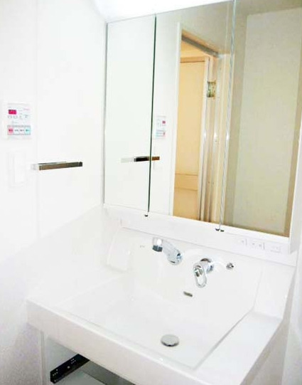 洗面設備　※別部屋の参考写真です。