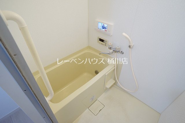 バス・シャワールーム　レーベンハウス桶川店へ　048-787-5511