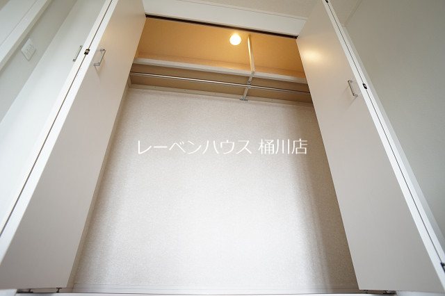 収納　レーベンハウス桶川店へ　048-787-5511