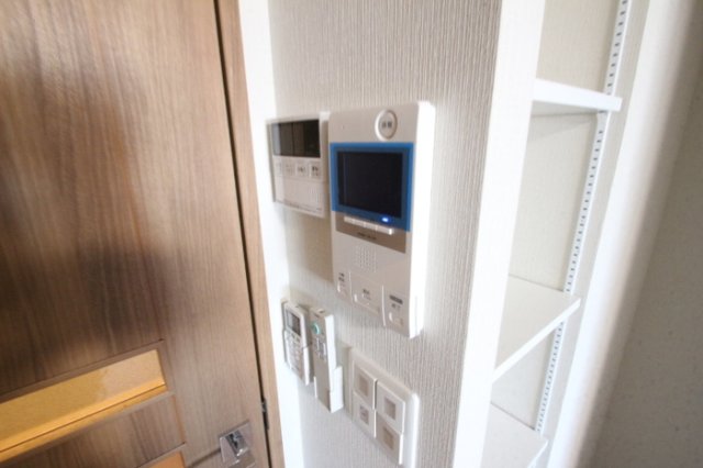 セキュリティ　明るい洗面所です