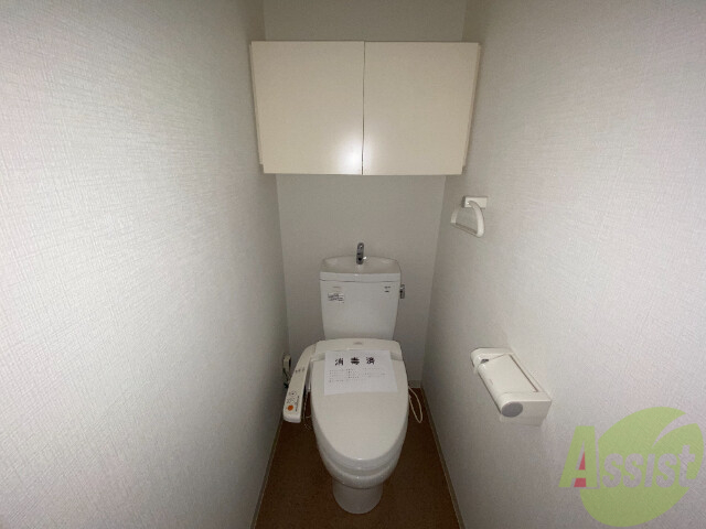 トイレ　こちらはトイレです。清潔感があり、安心して使用できます。