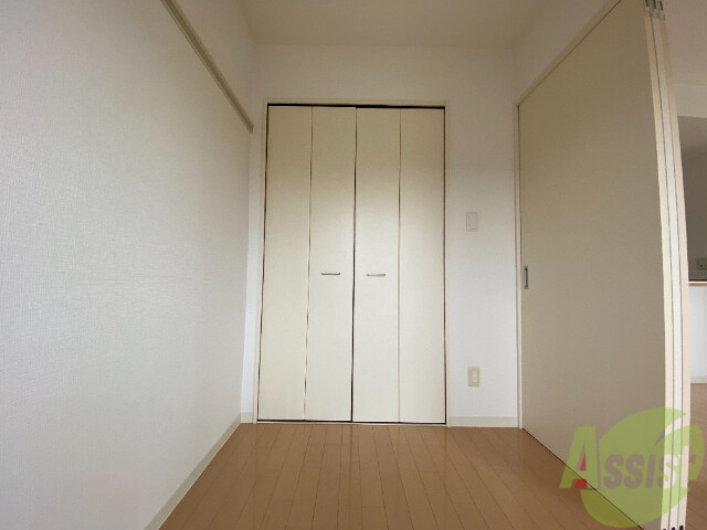 収納　クローゼットがありました。お洋服や荷物はここへ