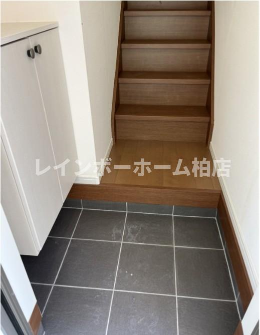 玄関　明るい玄関です