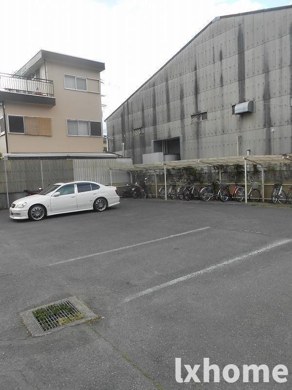 駐車場　駐車場があります