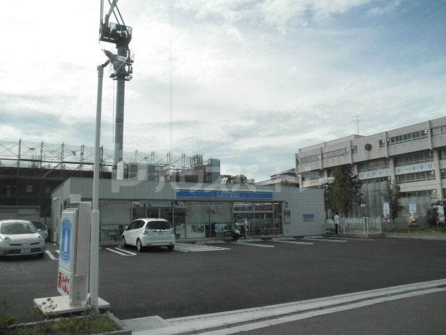 コンビニ　ローソン習志野奏の杜二丁目店（コンビニ）まで300m
