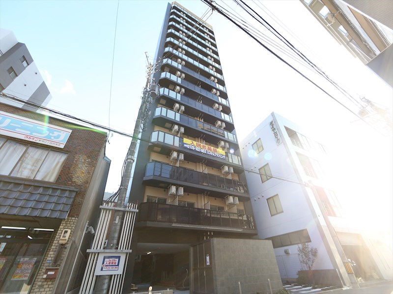 建物外観　外観　オートロック　宅配ＢＯＸ　防犯カメラ　分譲賃貸