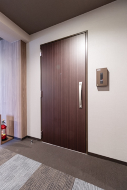 玄関　※写真は同タイプ住戸です。