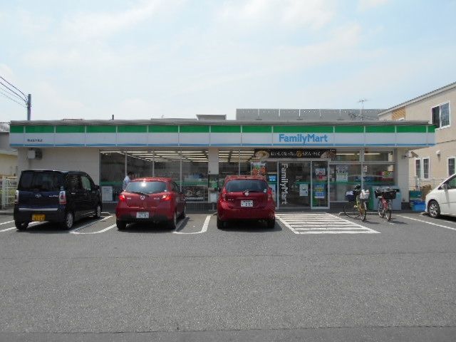 コンビニ　ファミリーマート（コンビニ）まで726m
